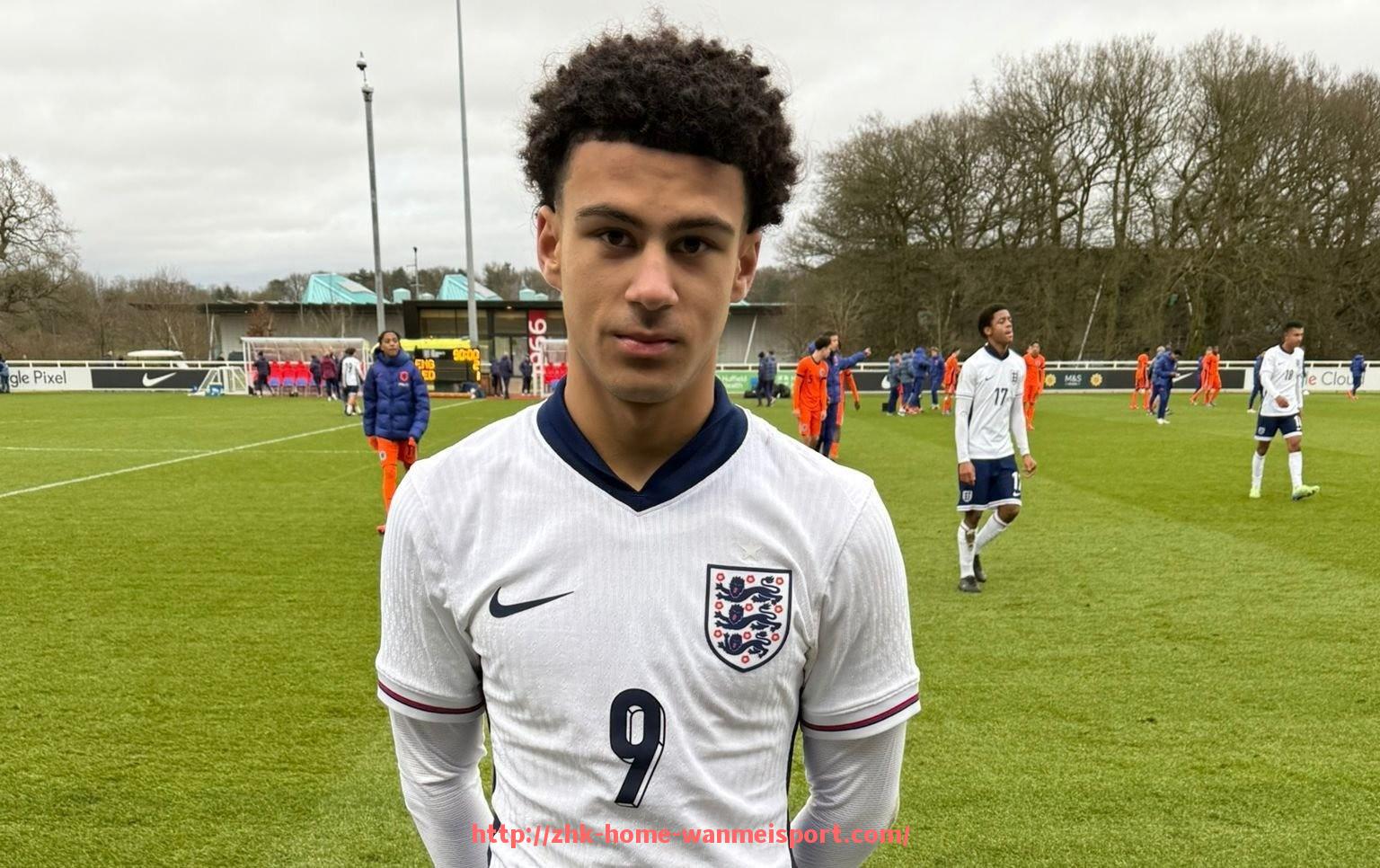 完美体育官方网站-法甲比赛裁判争议判罚新闻汇总